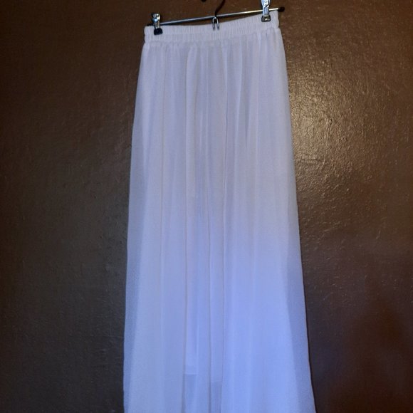 Sinreefsy Dresses & Skirts - White Skirt